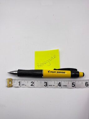 Yellow and Black thick barrel Pilot Renegade Pen black ink Rare works Vintage